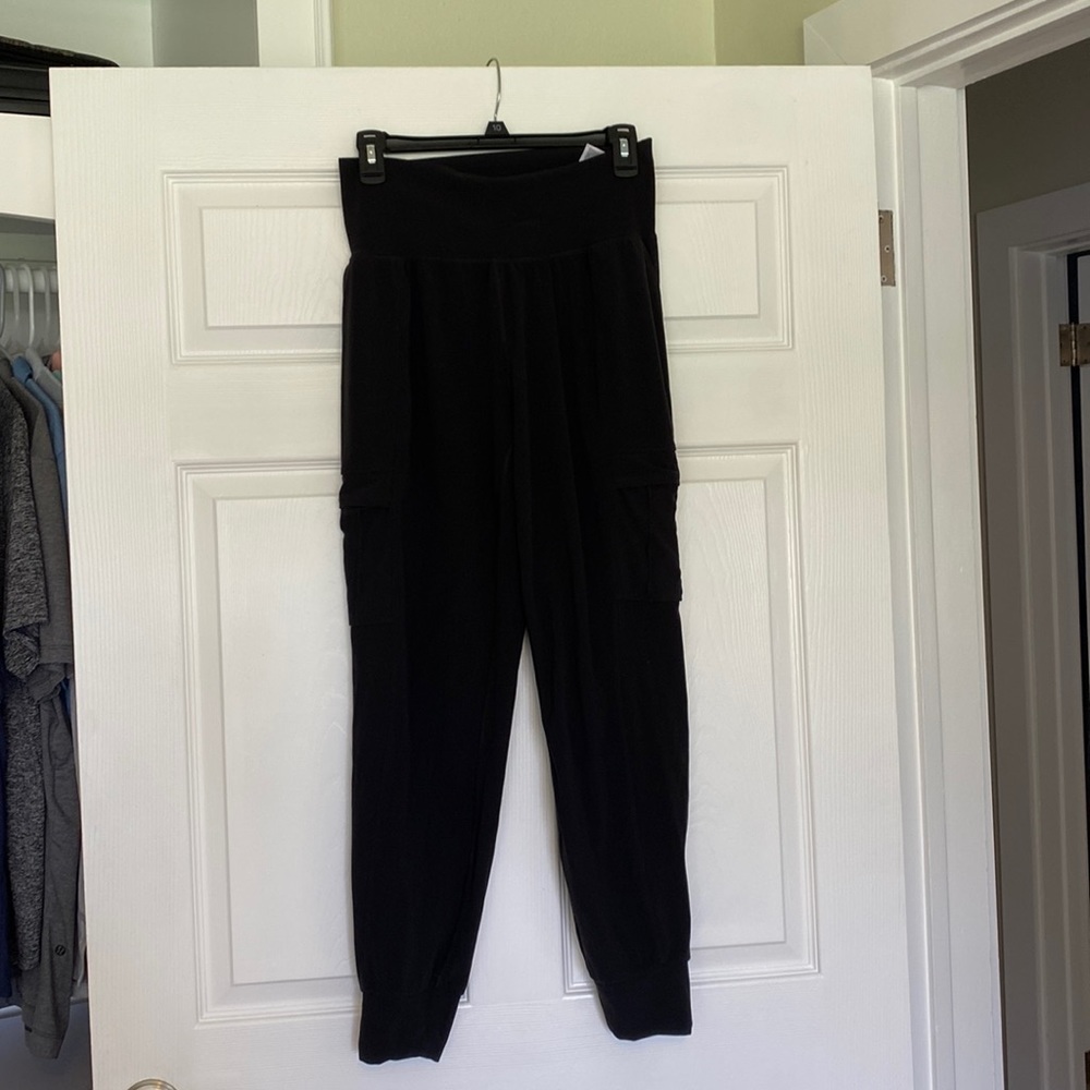 Athleta Salutation Cargo Jogger black small